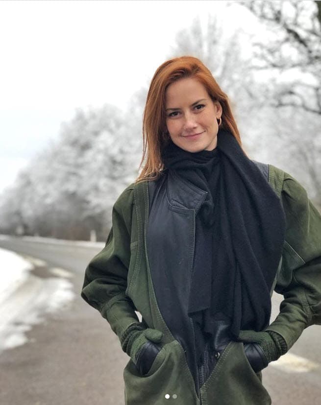 Jarabo ya tiene 33 años y continúa su camino como actriz de telenovelas.