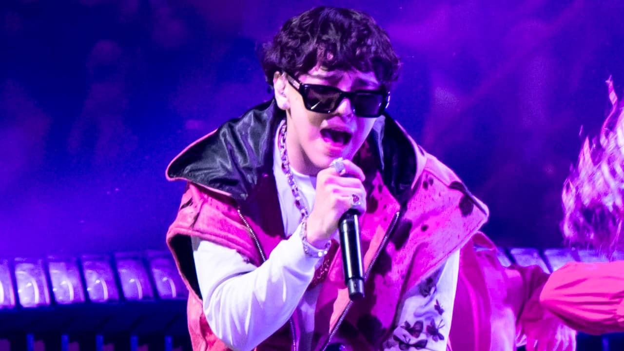 Xavi trae la fuerza del regional mexicano a Premio Lo Nuestro con 'No Capea' y 'La Morrita'