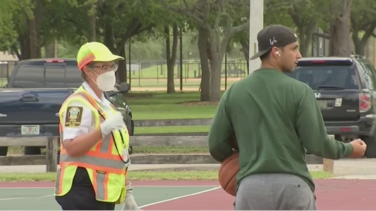 Alcalde de Miami-Dade informa que no está permitida la reapertura de negocios no esenciales 