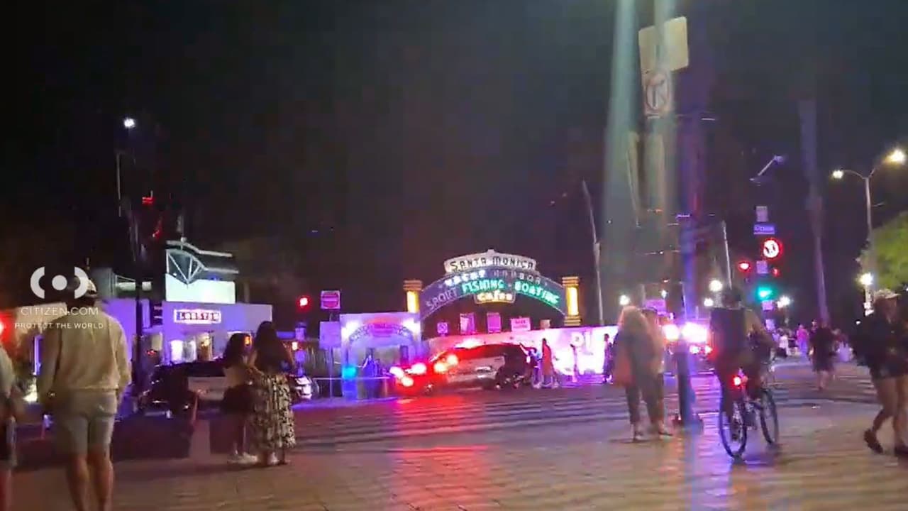 Investigan tiroteo mortal de un policía contra un hombre presuntamente armado con un cuchillo en Santa Monica