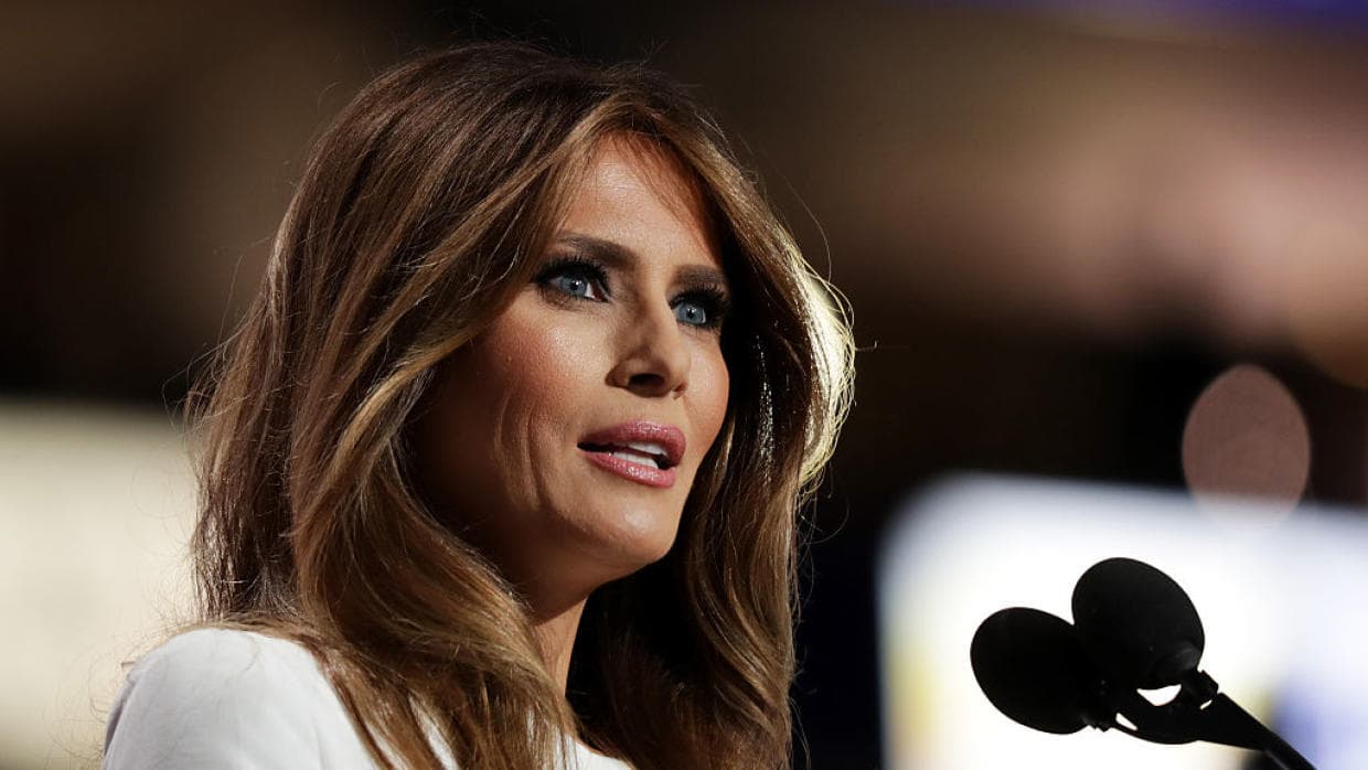 Melania Trump seeks to clarify her immigration story, but doesn't show proof