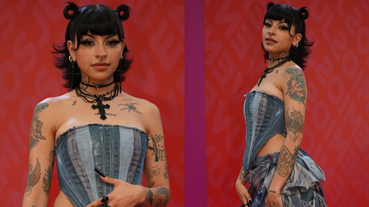 De hecho, recientemente empezó su gira 'Nena trampa' en su país natal.