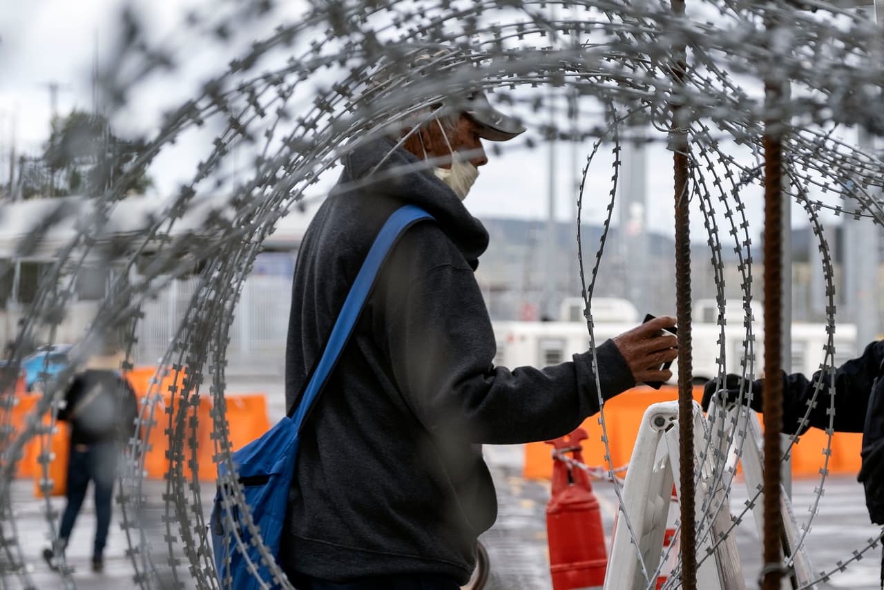 Juez impide al gobierno de Biden eliminar el Título 42 en la frontera