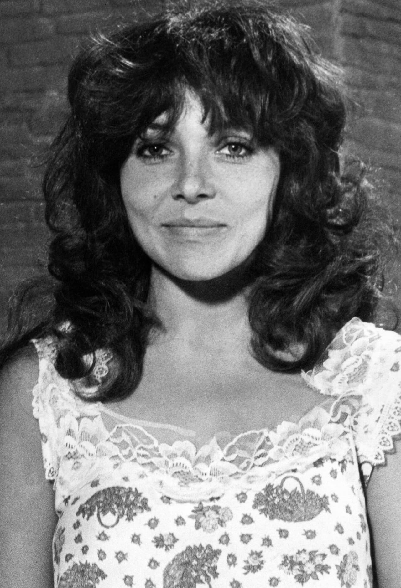 Hasta ahora, Castro
<b><a href="https://www.univision.com/famosos/veronica-castro-niega-boda-con-yolanda-andrade-y-le-exige-que-deje-las-tonterias-y-falta-de-respeto-fotos" target="_blank">ha negado dicho noviazgo. </a></b>
<br>