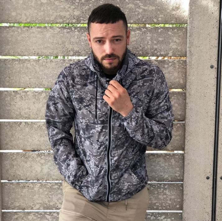 Pee Wee lanzó el sencillo 'Tú lo sabes' en 2019. En esta canción contó con la colaboración de Juan Magán.