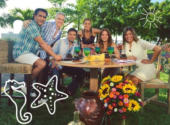 Transmitiendo desde el malecón de la cultura y las artes en Lázaro Cárdenas.