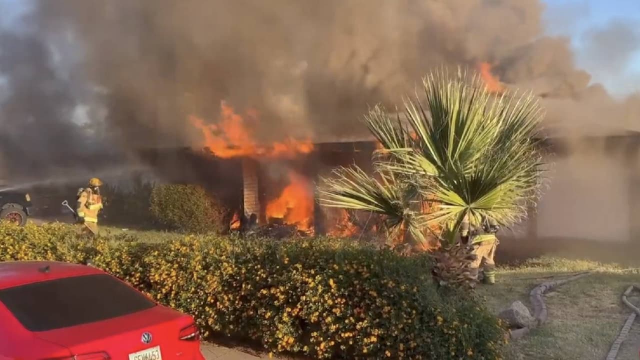 Nueve personas perdieron su hogar una mascota perdió la vida en dos incendios