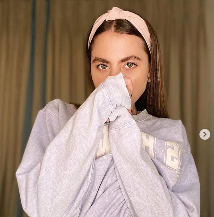 Lanzó su propia marca llamada Violetta Rose y su tía llegó a portar algunos de sus diseños durante su participación en 'Modern family', según reseñó la revista 
<b><a href="https://us.hola.com/es/celebrities/galeria/2019083027323/sofia-vergara-claudia-vergara-sobrina-bella-fotos-mz/4/" target="_blank">¡Hola! </a></b>
<br>