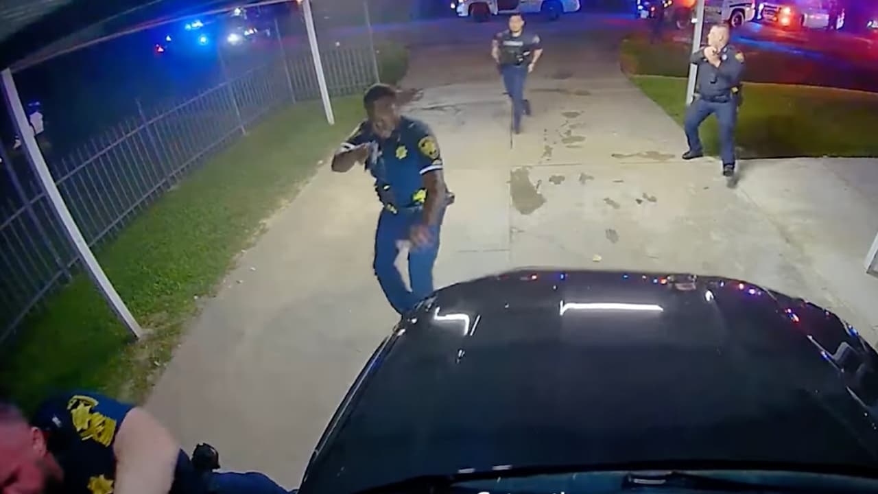Imágenes gráficas: revelan video de cuando agentes matan a sospechoso tras atropellar a un oficial al norte de Houston