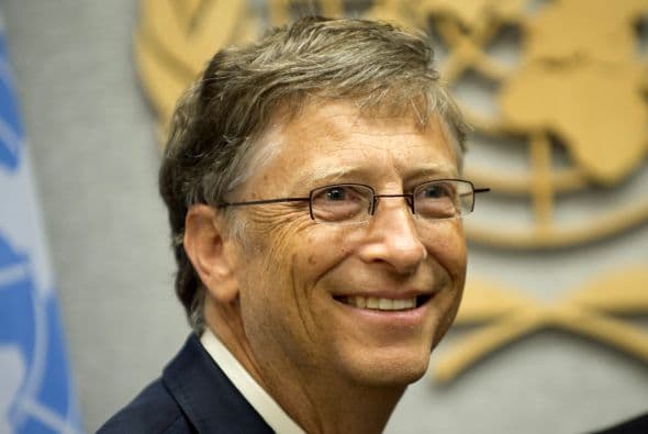 Bill Gates mantiene el liderato en la lista de los hombres más adinerados del mundo tecnológico, según un ranking de la agencia Bloomberg. Con una fortuna de $63.400 millones de dólares el fundador de Microsoft encabeza la lista. En el 2012 el pionero de la tecnología incrementó su fortuna en $7 mil millones de dólares.