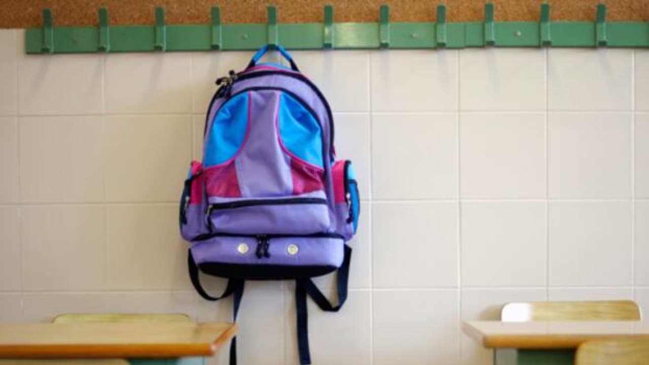 Maestra halla un arma de fuego en la mochila de una niña de 3 años en escuela de Texas