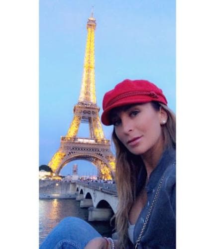 Geraldine Bazán y Santiago Ramundo comenzaron a ser vistos juntos desde noviembre de 2018, pero fue hasta febrero de 2019 cuando confirmaron que mantenían una relación amorosa.