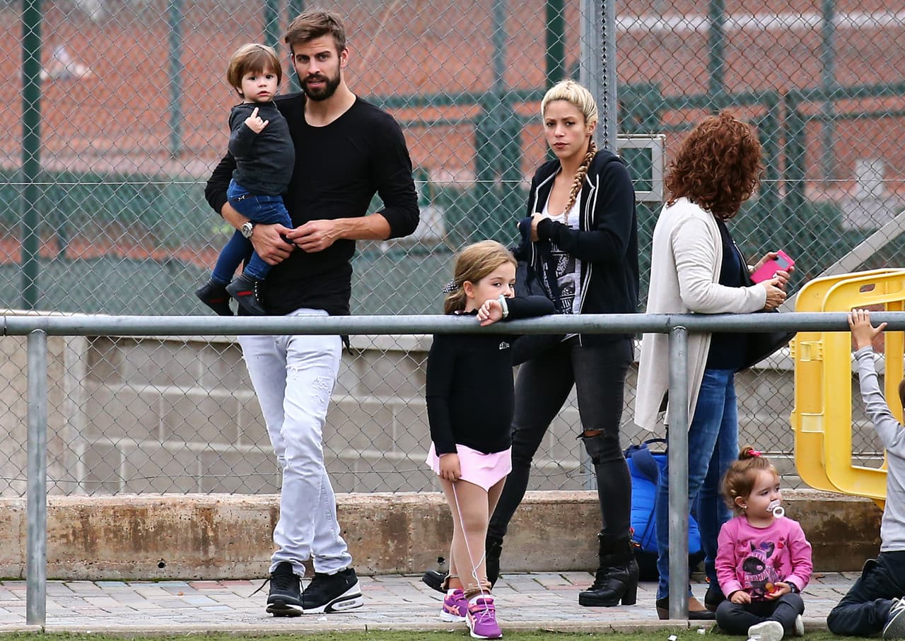 Entre ellos, Gerard Piqué y Shakira, quienes fueron con su pequeño Sasha.