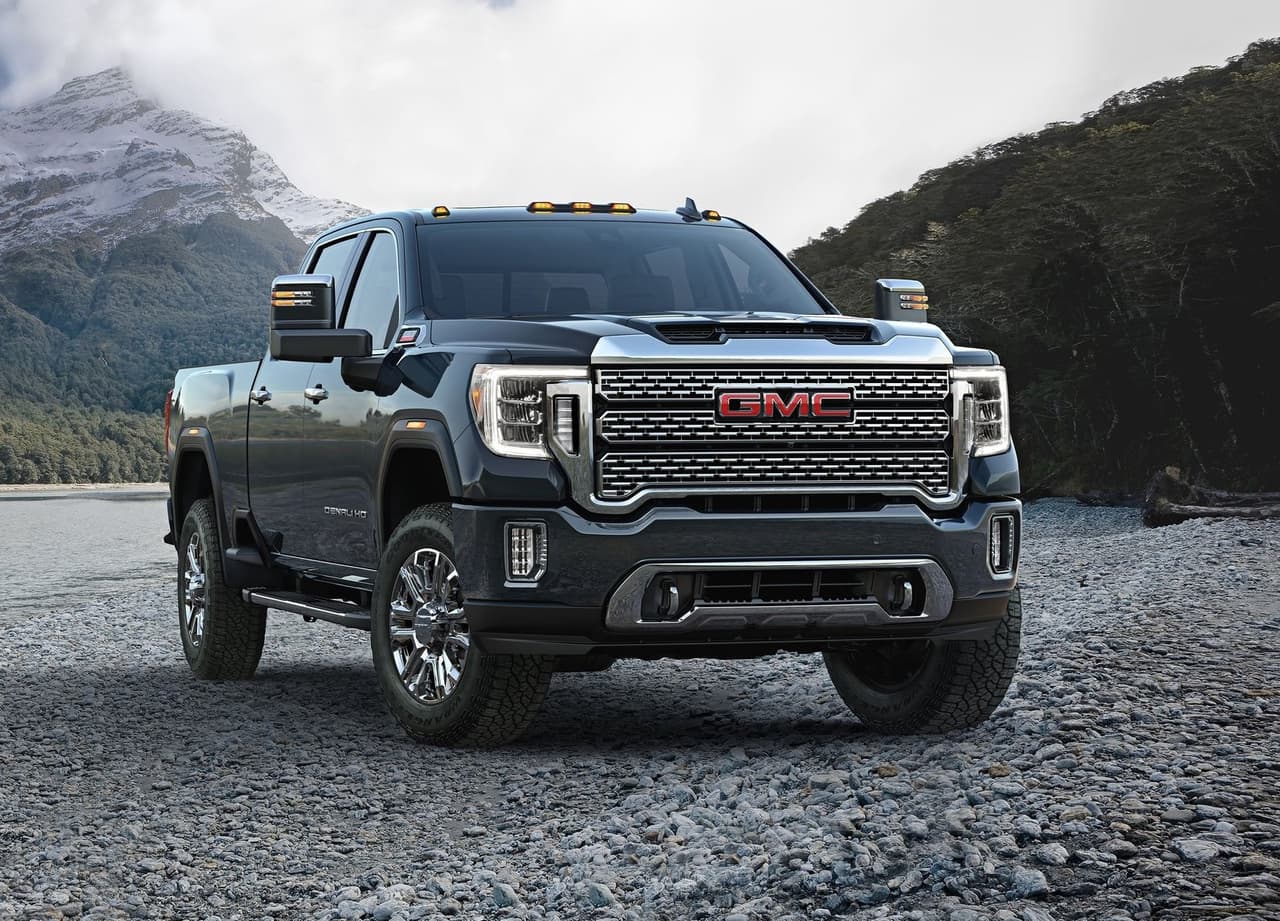 <h3 class="cms-H3-H3"><b>9. GMC Sierra</b></h3>
<br>
<br>253,016 unidades vendidas durante 2020.
<br>
<br>Otro de los pocos modelos cuyas ventas cerraron en territorio positivo. Comparado al 2019, las ventas de la GMC Sierra crecieron un 9%.