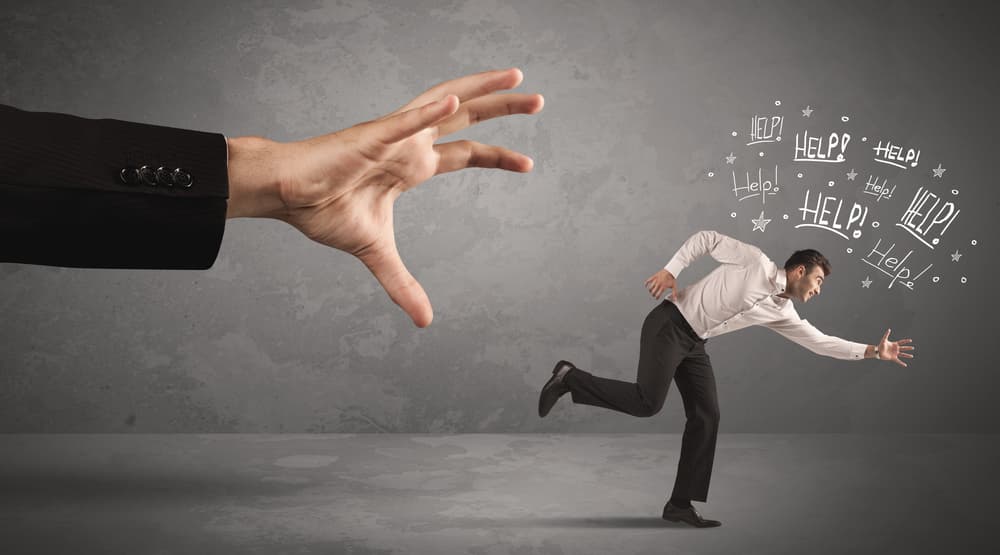 <b>Leo</b>
<br>No trates de retener a una persona por la fuerza o presiones emocionales pues lo único que lograrás es granjearte su mala voluntad y terminar con el poco amor existente. Debes actuar con mucho tacto durante este ciclo retrógrado de Júpiter.
<br>