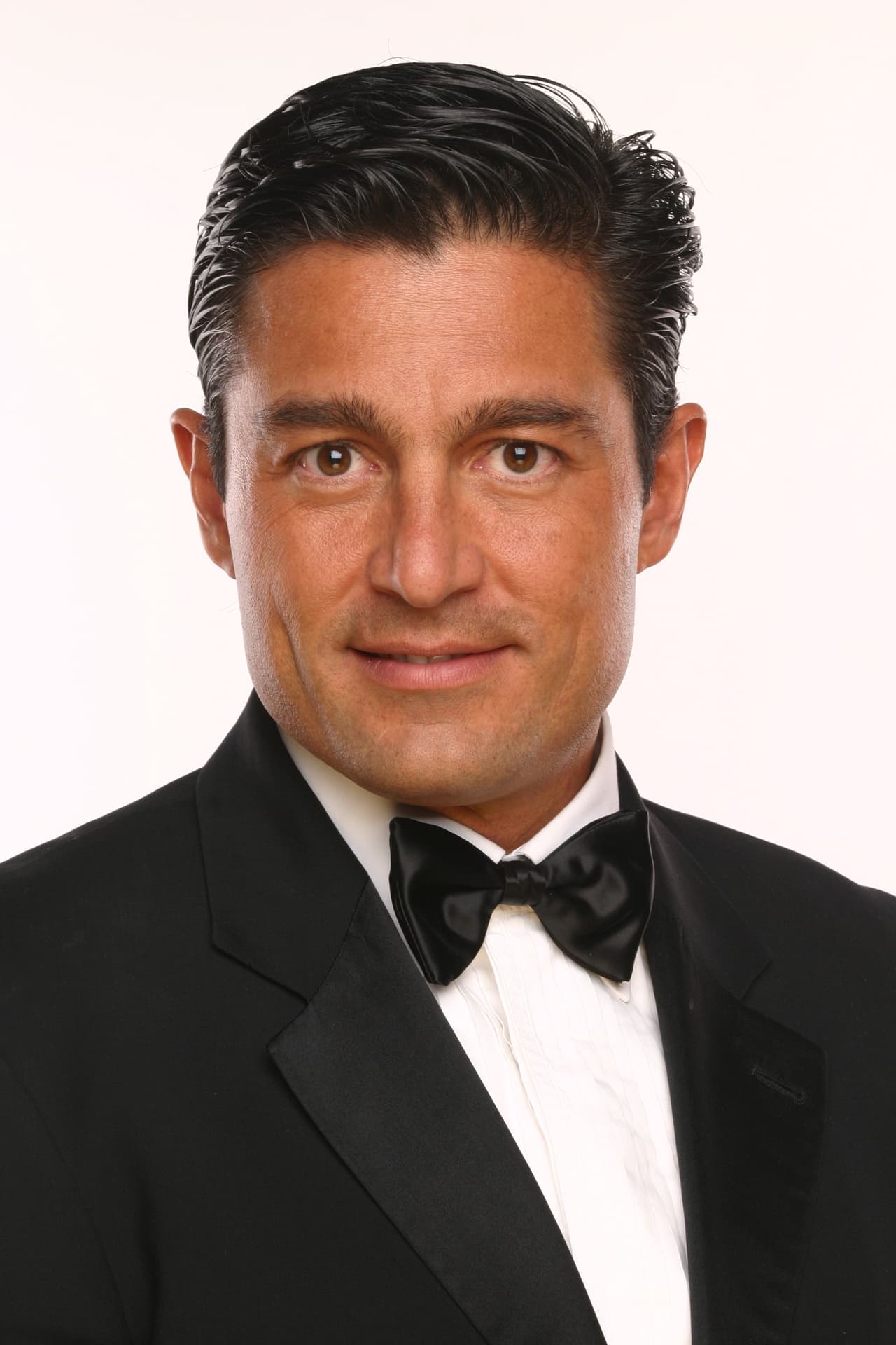 A Fernando Colunga es un galán que se ha visto muy favorecido por los años.