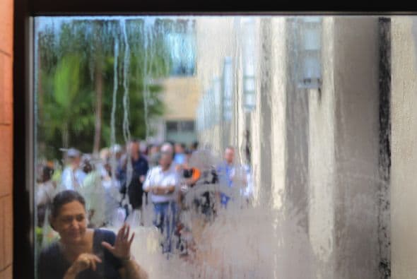 4. WEST PALM BEACH, FLORIDA- La corrupción ha manchado a esta zona del sur de Florida, como ejemplo más reciente es el caso de José Rodríguez, alcalde de Boynton Beach, quien fue suspendido de su cargo por el gobernador Rick Scott, después de ser arrestado por supuestamente utilizar su puesto para obstruir una investigación de abuso a menores en la que estaba envuelta la hija de su esposa. Por otra parte el precio de sus casas ha caído en picada hasta un 50% desde 2006.