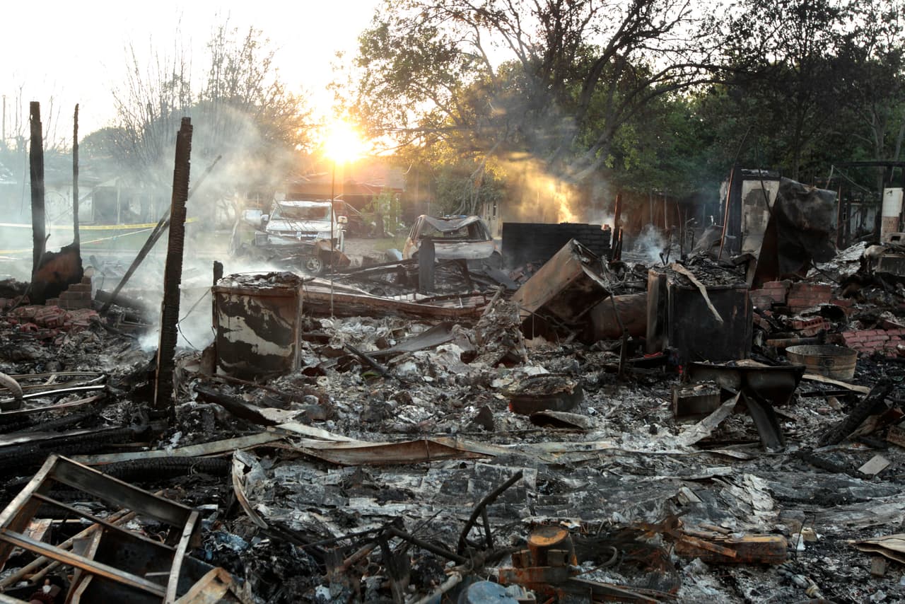 Siniestro dejó más de 160 heridos y al menos 500 casas y escuelas fueron destruidas en un área de 37 cuadras alrededor