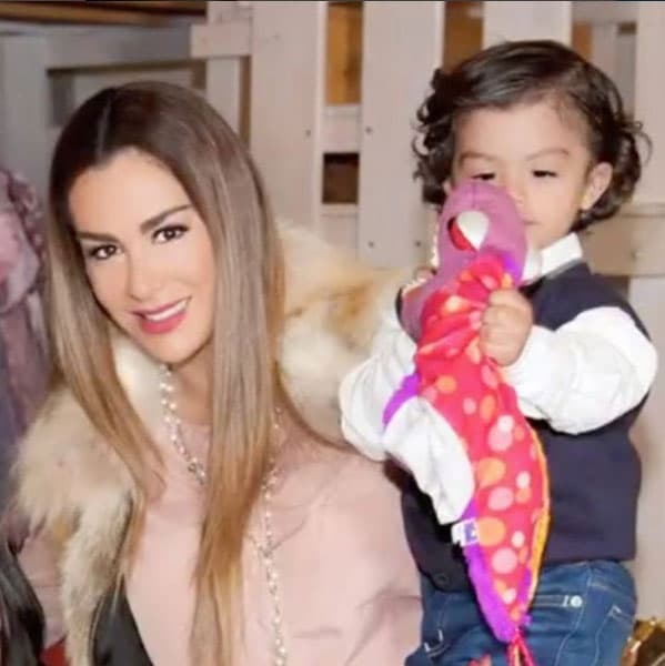 La actriz está disfrutando de cada etapa de su hijo, pues cuando tuvo a Sofía aún era muy joven.