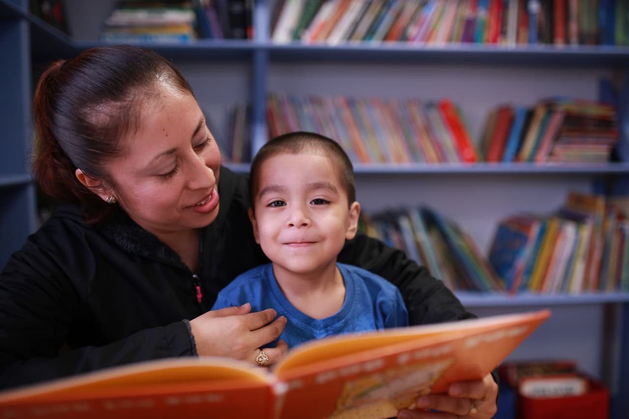 Literacy Partners and Univision launch workshops to provide free books and build a reading community for hispanic parents