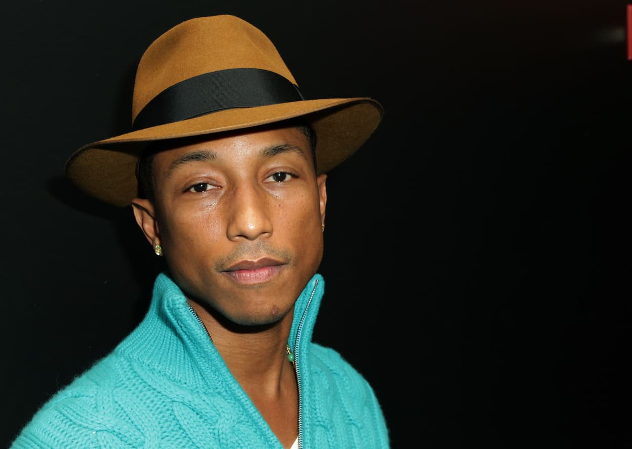 Pharell Williams cumplió años el 5 de abril de 1973 y cumple 43 años.