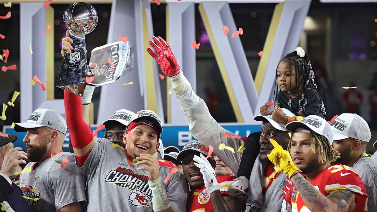 Mahomes ganó el Super Bowl a pesar de ser portada del Madden