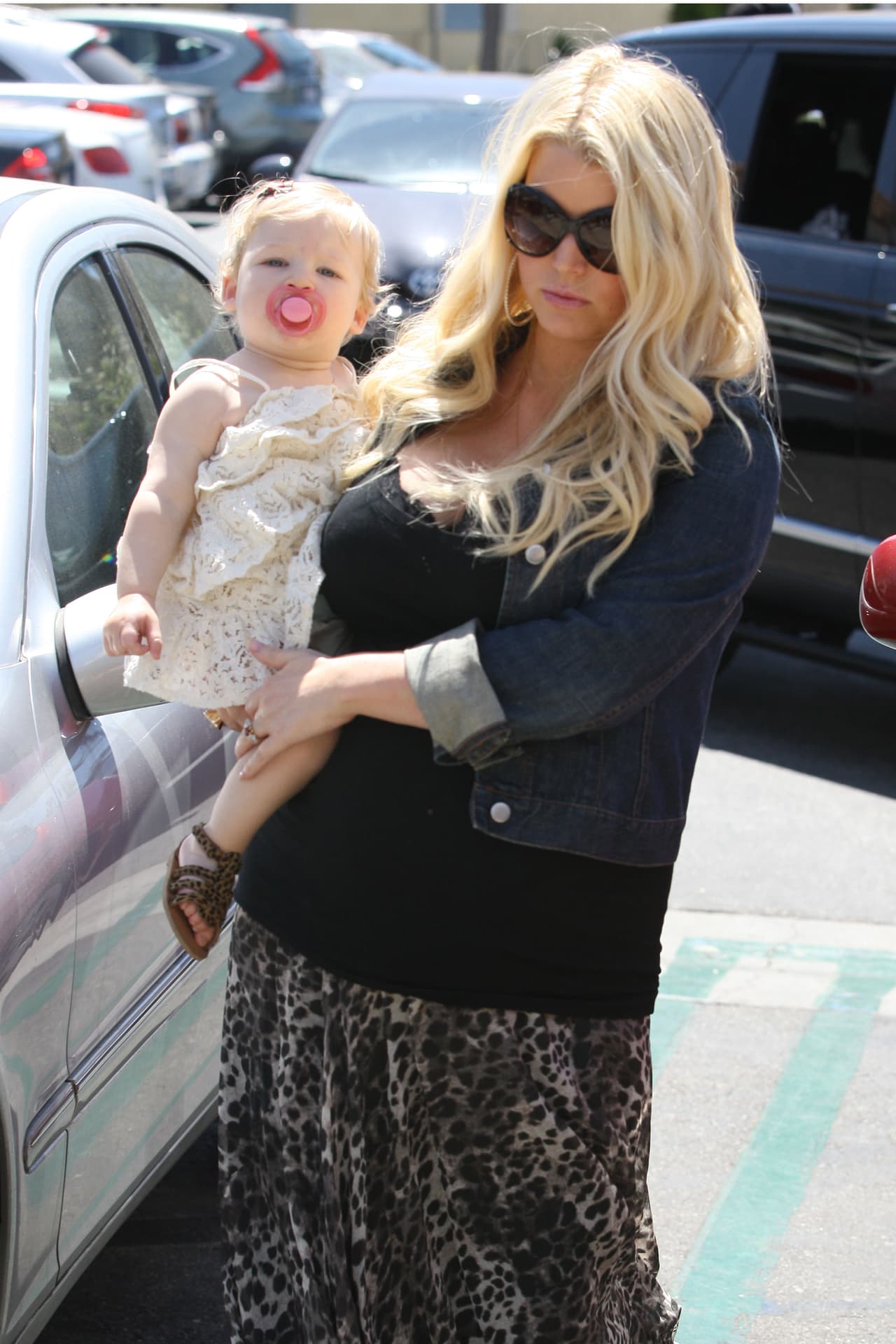 En su segundo embarazo fue en el que se le notó mucho más arriba de su peso, y además llevar la maternidad de su primera bebé le impedía tener una rutina de ejercicios en forma.