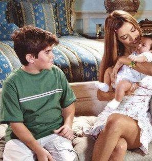 El actor Konstantin Vrotsos consiguió la fama con su interpretación de 'Leobardito' en esta telenovela.