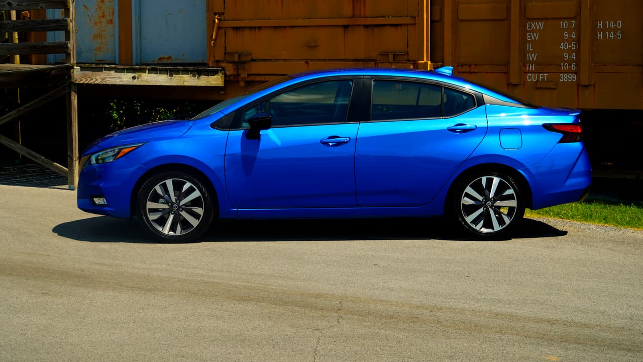 Perfil del Nissan Versa 2020