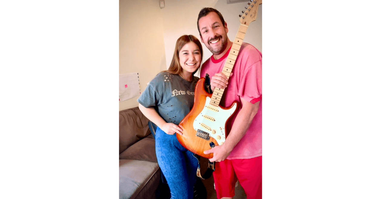 Andrea Ferrero se hizo viral por su historia trabajando con Adam Sandler.