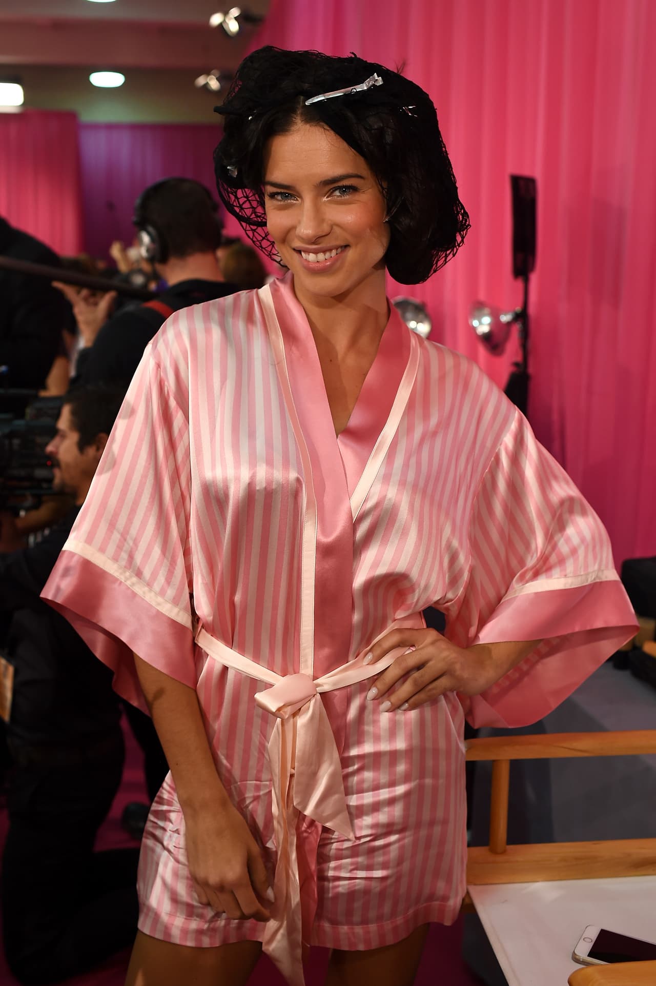 La brasileña Adriana Lima era uno de los bombones que no podía faltar en este desfile.