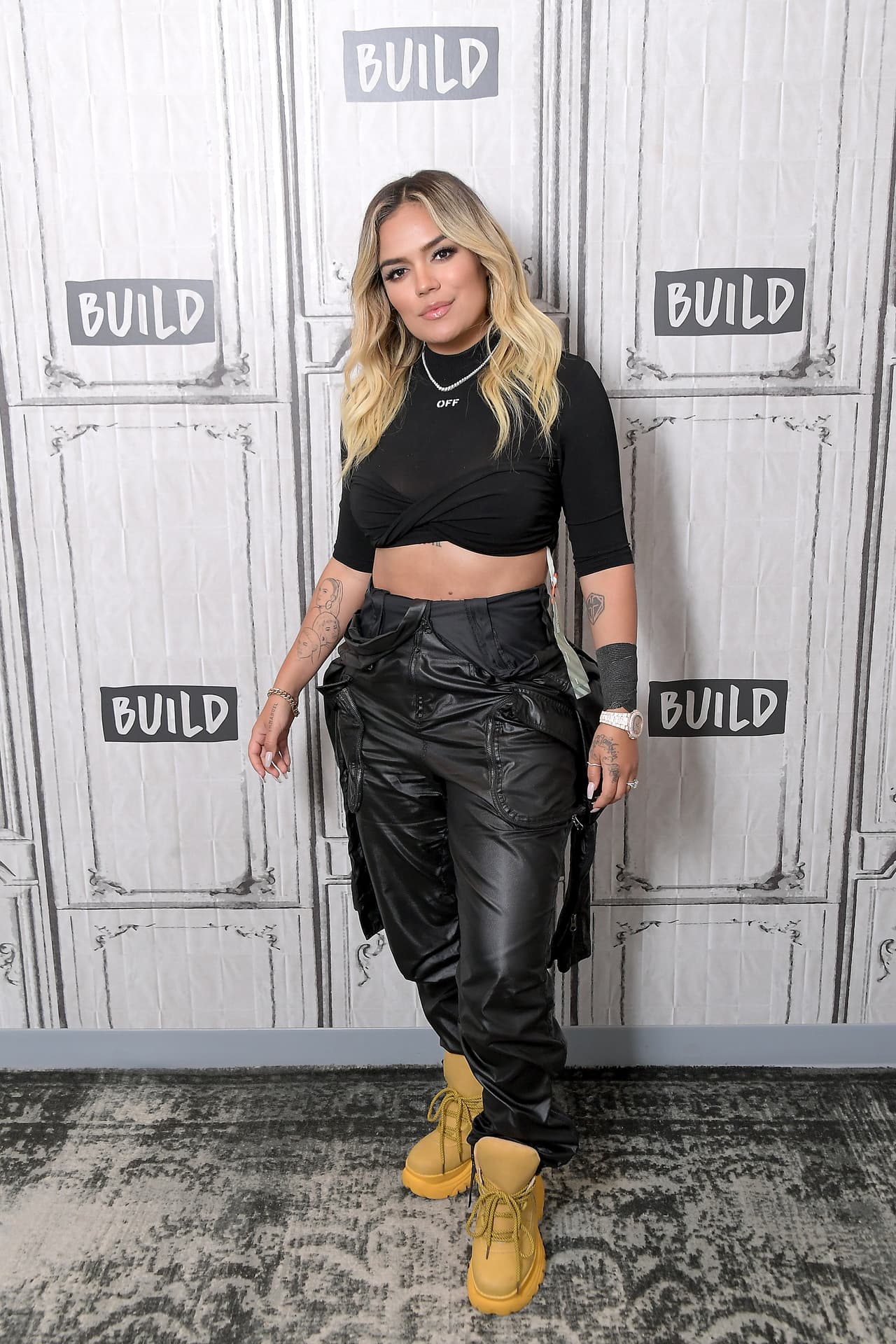 Hasta la mañana de este jueves 25 de junio, Karol G no había reaccionado a la publicación de su hermana sobre su estado de salud. 
<br>