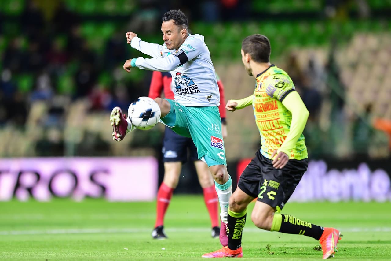 Los finalistas del toreno pasado se vuelven a enfrentar y al igual que los 90 minutos pasados, el empate no se puede romper y ambos equipos se conforman con el 1-1.