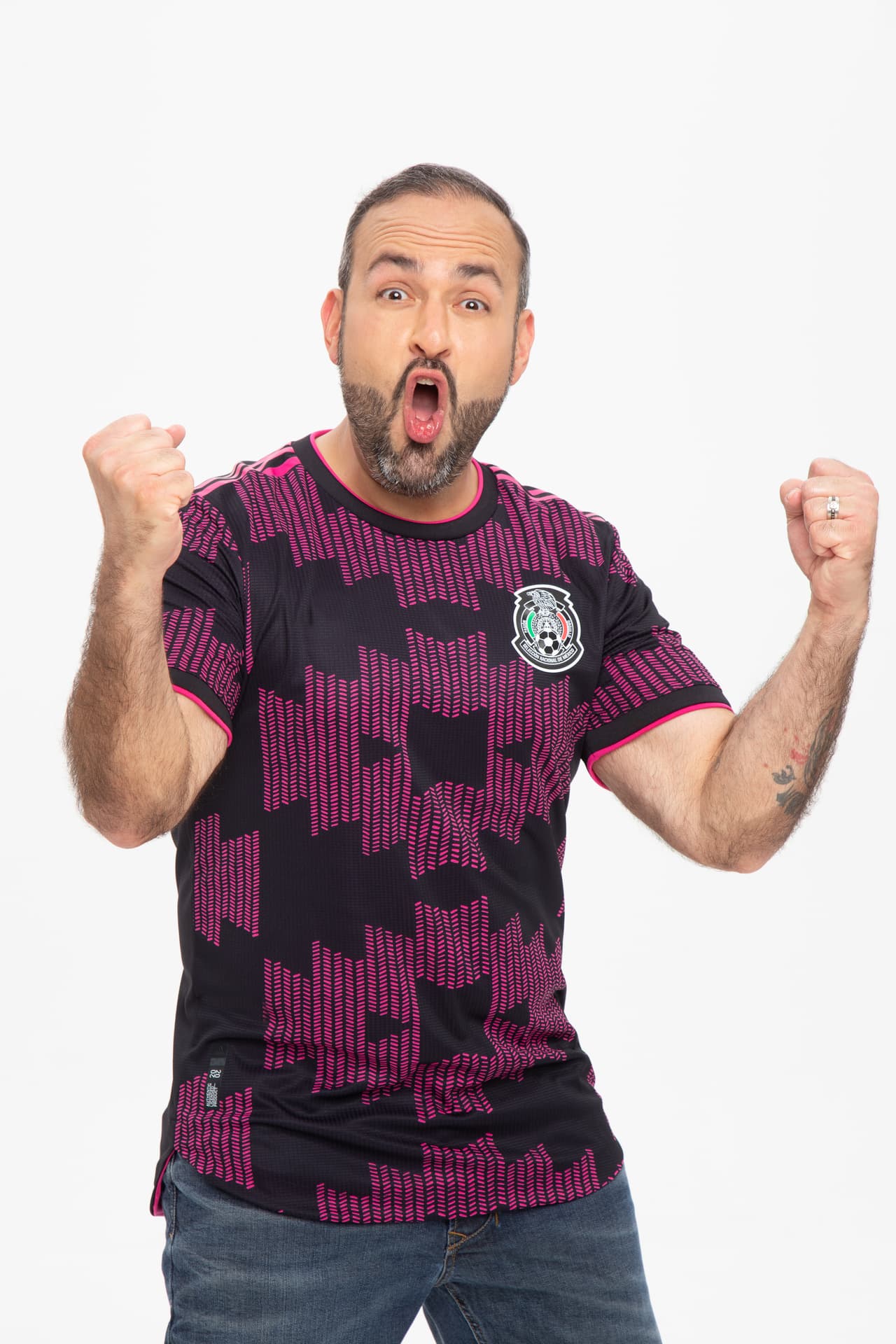 Y 'El Pitufo' recordó las recientes victoras que ha tenido México.