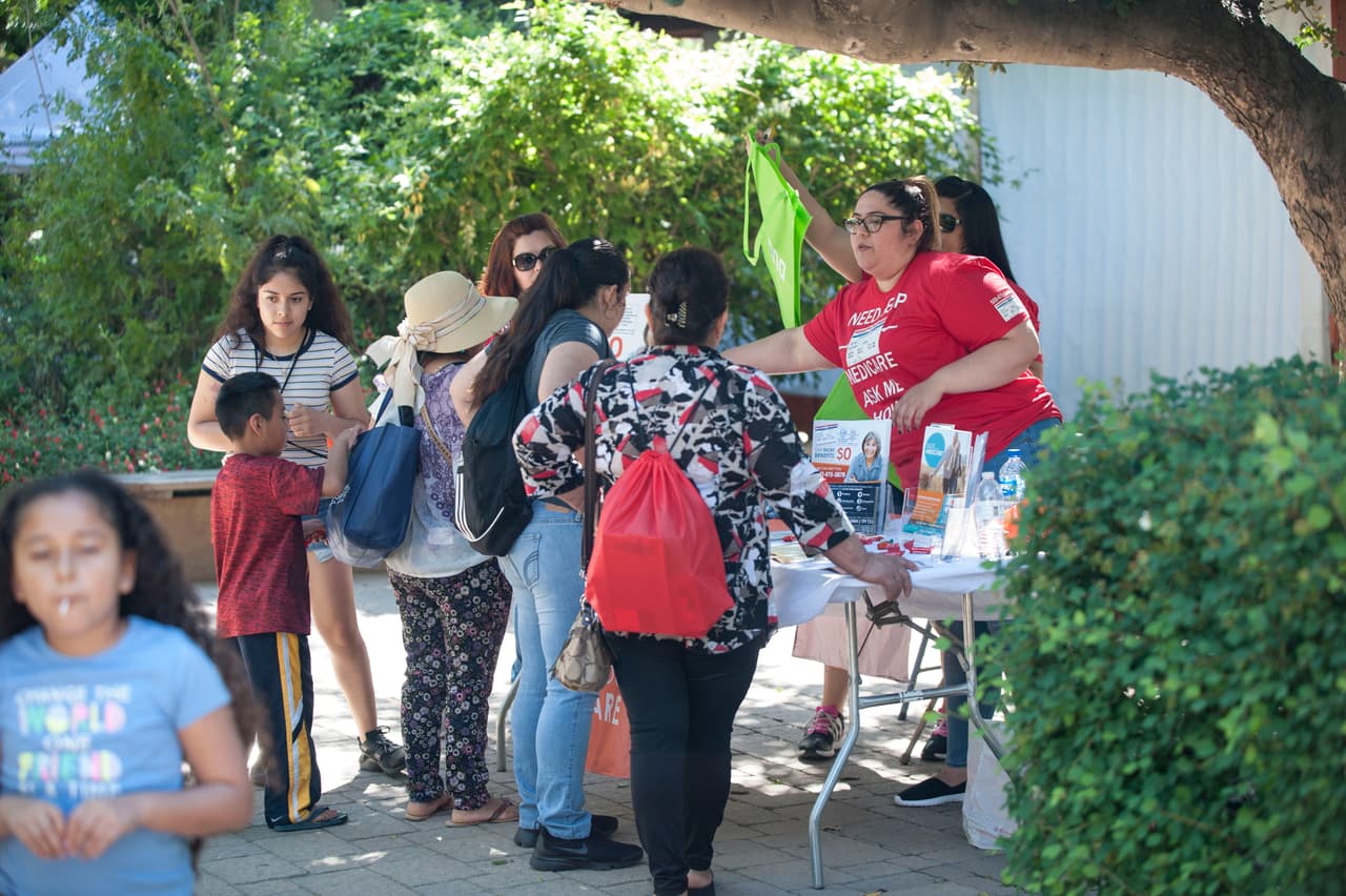 Un bello dia fue perfecto para las familias desde Bakersfield a Modesto.