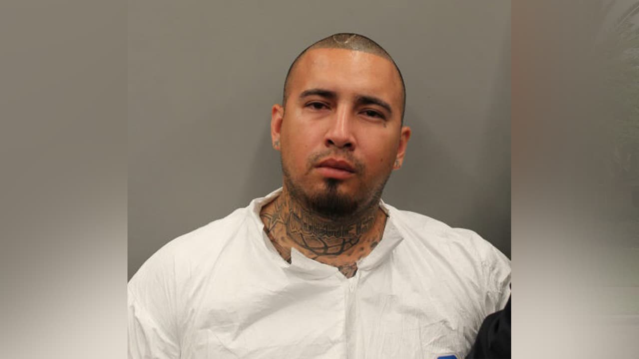 Liberan a preso acusado de asesinato que argumentó temor de contraer coronavirus en prisión, según documentos de corte