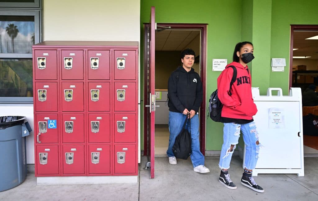 Reasignan a 116 maestros ante caída de matrícula y vacantes en escuelas