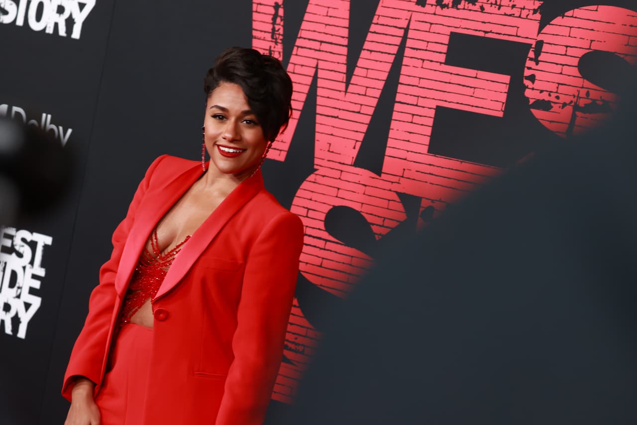 La actriz de madre puertorriqueña, Ariana DeBose, fue nominada a ‘Mejor actriz de reparto’ al revivir el icónico personaje de Anita, en ‘West Side Story’, siendo así la primera artista afrolatina en ser nominada a un Oscar.