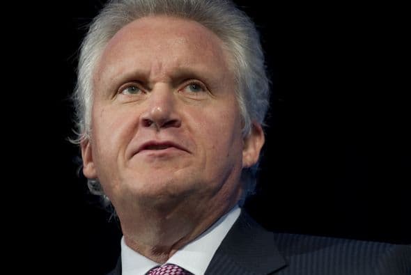 28. JEFFREY IMMELT- Como CEO de General Electric, Immelt ha logrado colocar a la empresa en la tercer empresa más grande del mundo desde 2001.