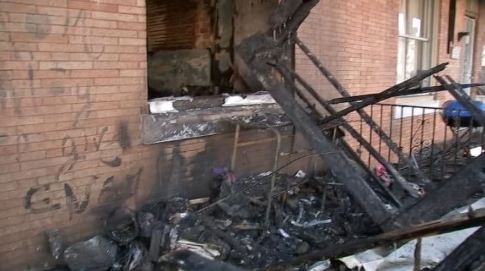 Incendio daña casas y deja familias desplazadas en Filadelfia
