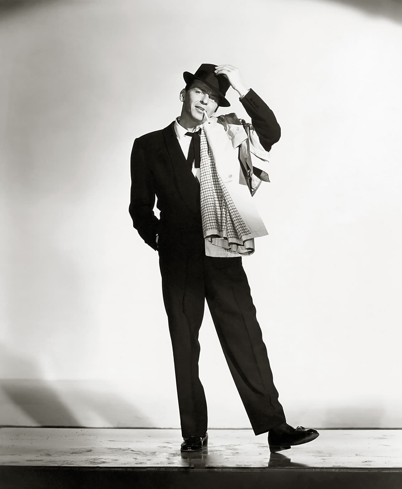 Quizá Frank Sinatra no tenga comparativos, pues es uno de los cantantes estadounidenses más reconocidos a nivel mundial, pero Bublé tiene un tono de voz parecido a él.