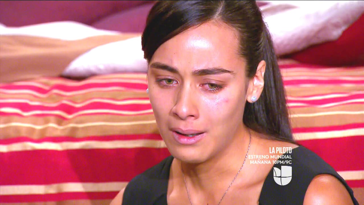 Lucía quedó impactada al ver el cuerpo sin vida de Rebeca.