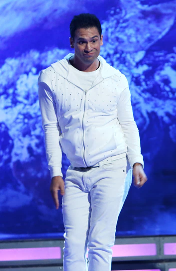 El cantante se enfrentó a un baile urbano con la canción 'Lovumba' en la séptima gala del programa.