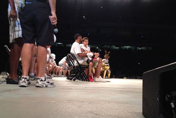 Photos: Spurs Championship Alamodome Celebration 2014