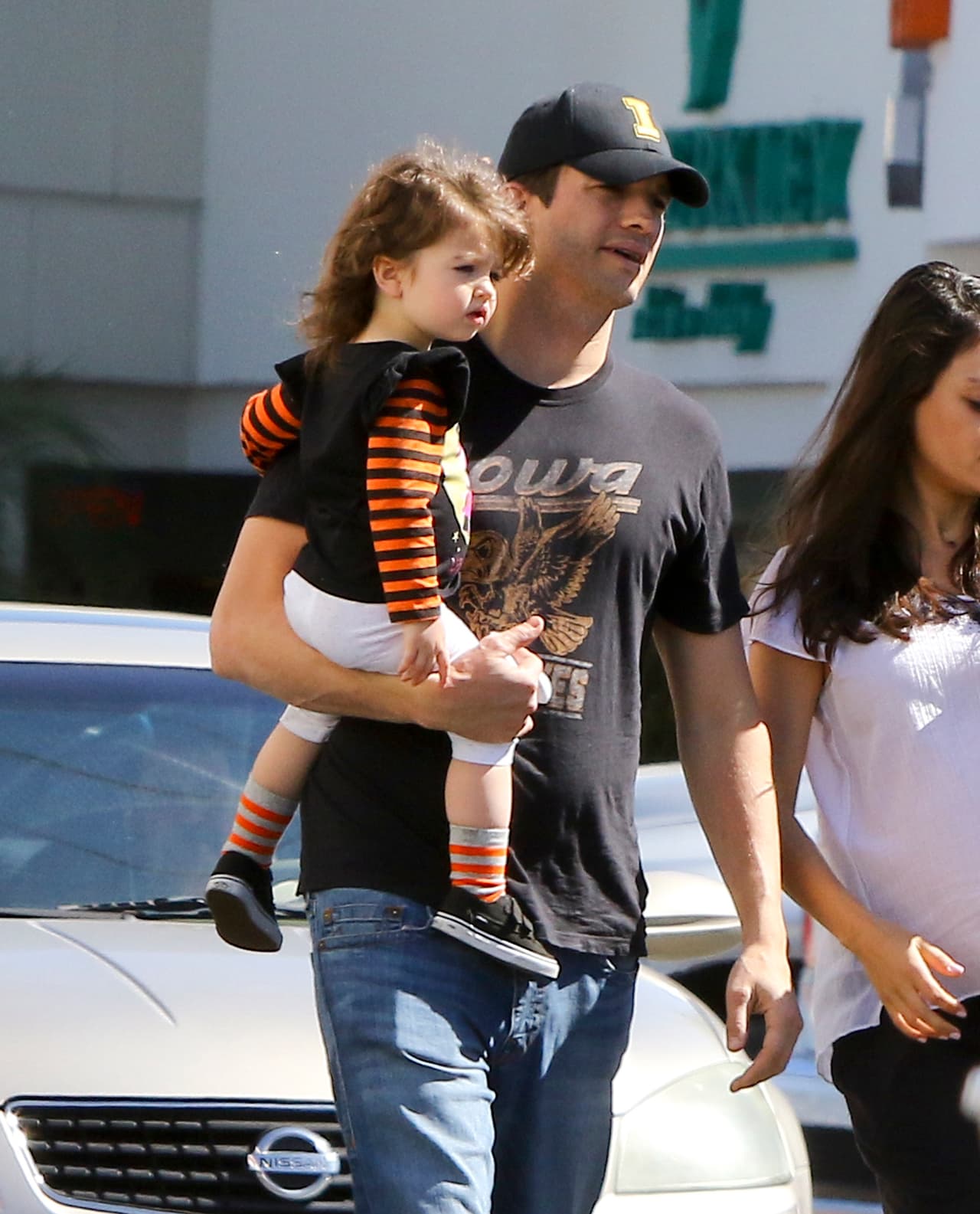 La encantadora Wyatt ya está más que lista para pedir dulces.