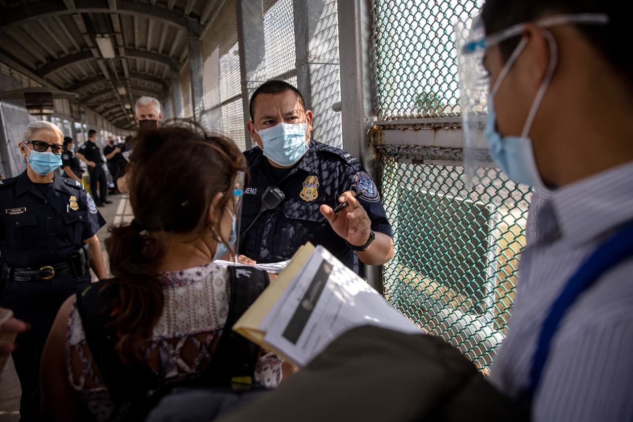 “Al fin voy a tenerla aquí”: madre cubana espera que su hija cruce la frontera para hacer su proceso de asilo en EEUU