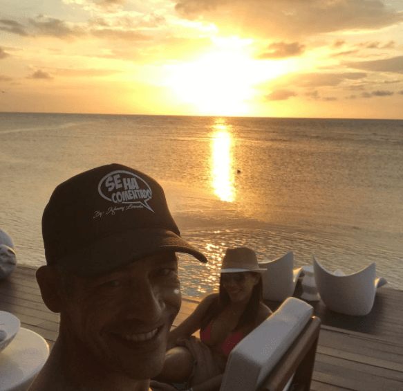 Johnny compartió la imagen de este bello atardecer durante su festejo de aniversario.