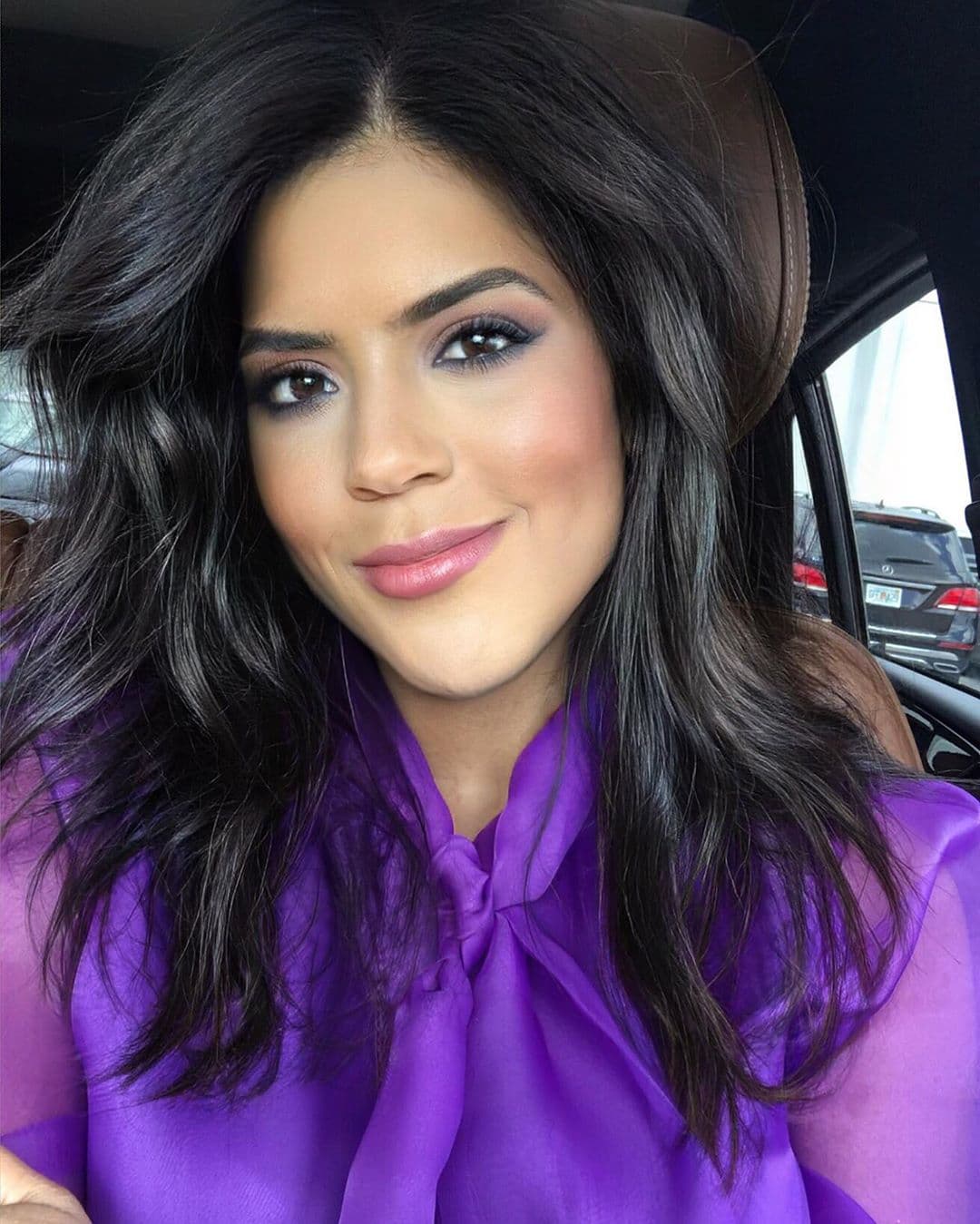 Por cierto, ¡qué bien luce nuestra Fran con el cabello suelto! Y sin duda su discreta sonrisa hace juego perfecto.