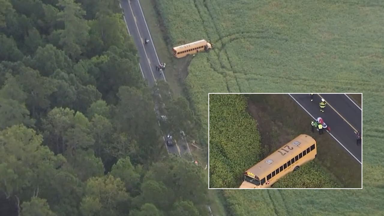 Autobús escolar choca en Wendell presuntamente debido a un árbol caído, hay 4 heridos 