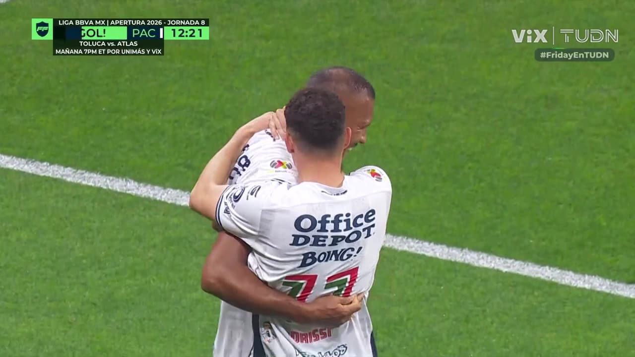 ¡Gol de Pachuca! La barrera azulgrana desvía el tiro de Rondón y cae el primero